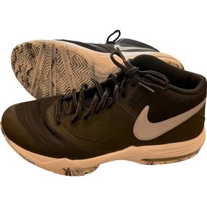 Nike Air Max Emergent Men’s Basketball Sneakers Sz 9 NWOT